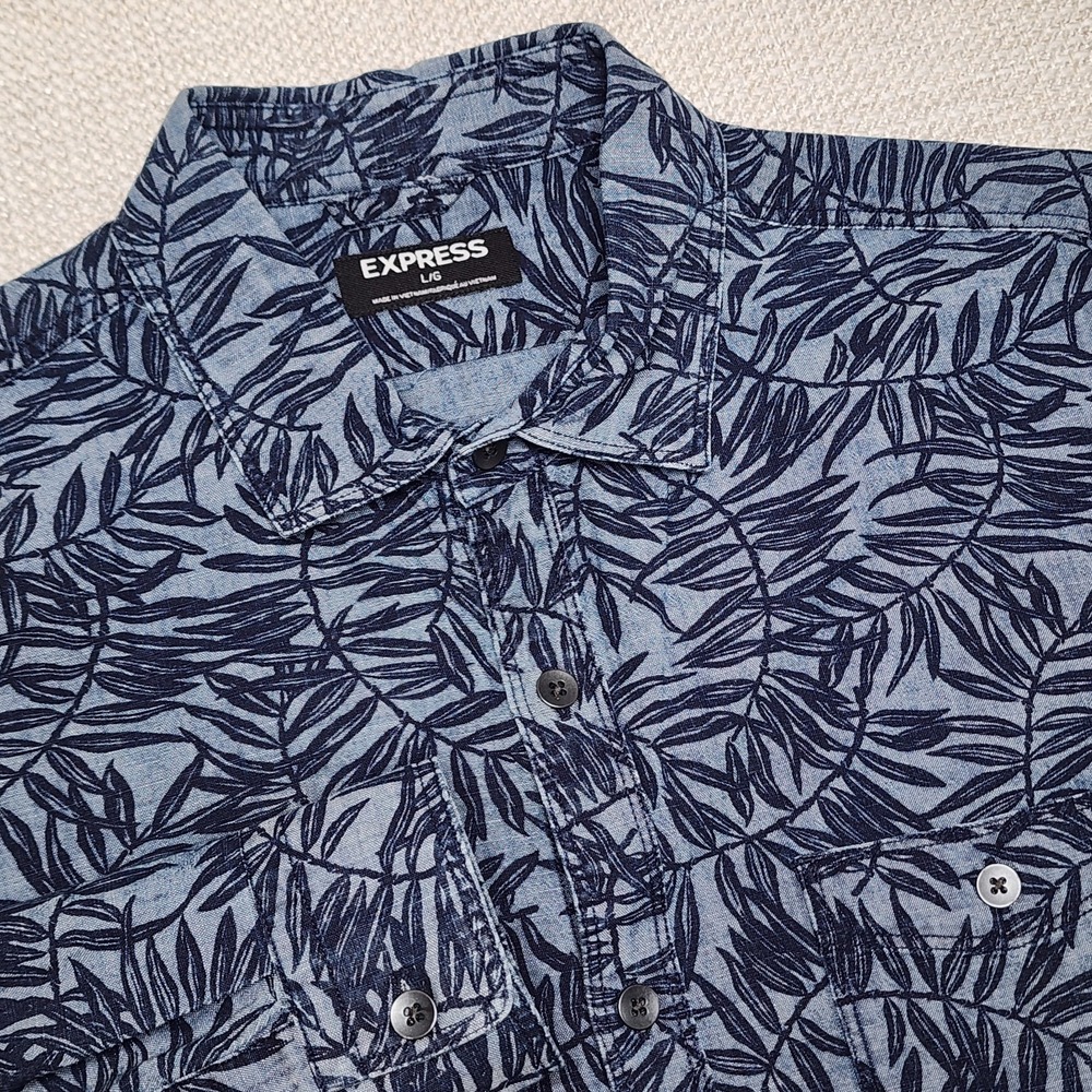 EXPRESS Men's Size L Floral Navy Button Down Shirt 100% Cotton NWOT